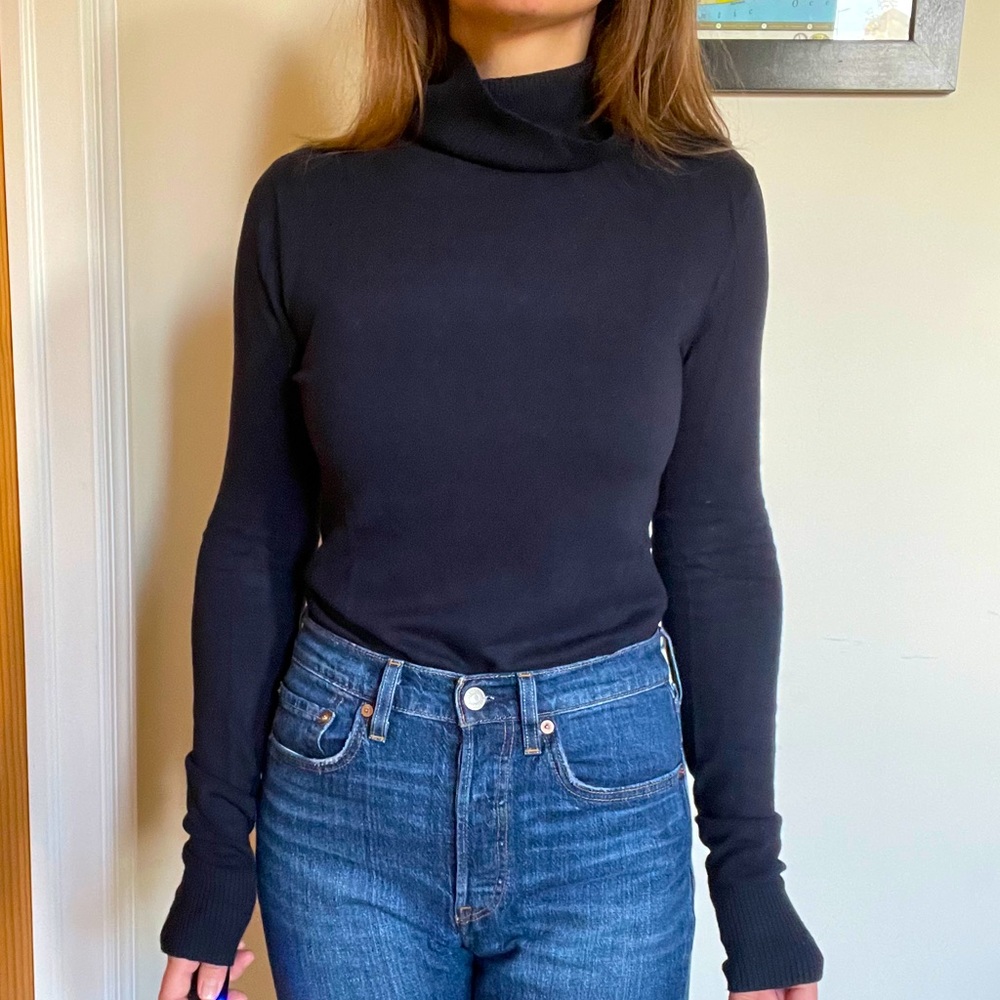 French Connection Turtle Neck - Picture 4 of 8